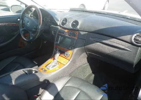 2009 Mercedes-Benz Clk350 z USA, uszkodzony, nr VIN WDBTK56F89T105007